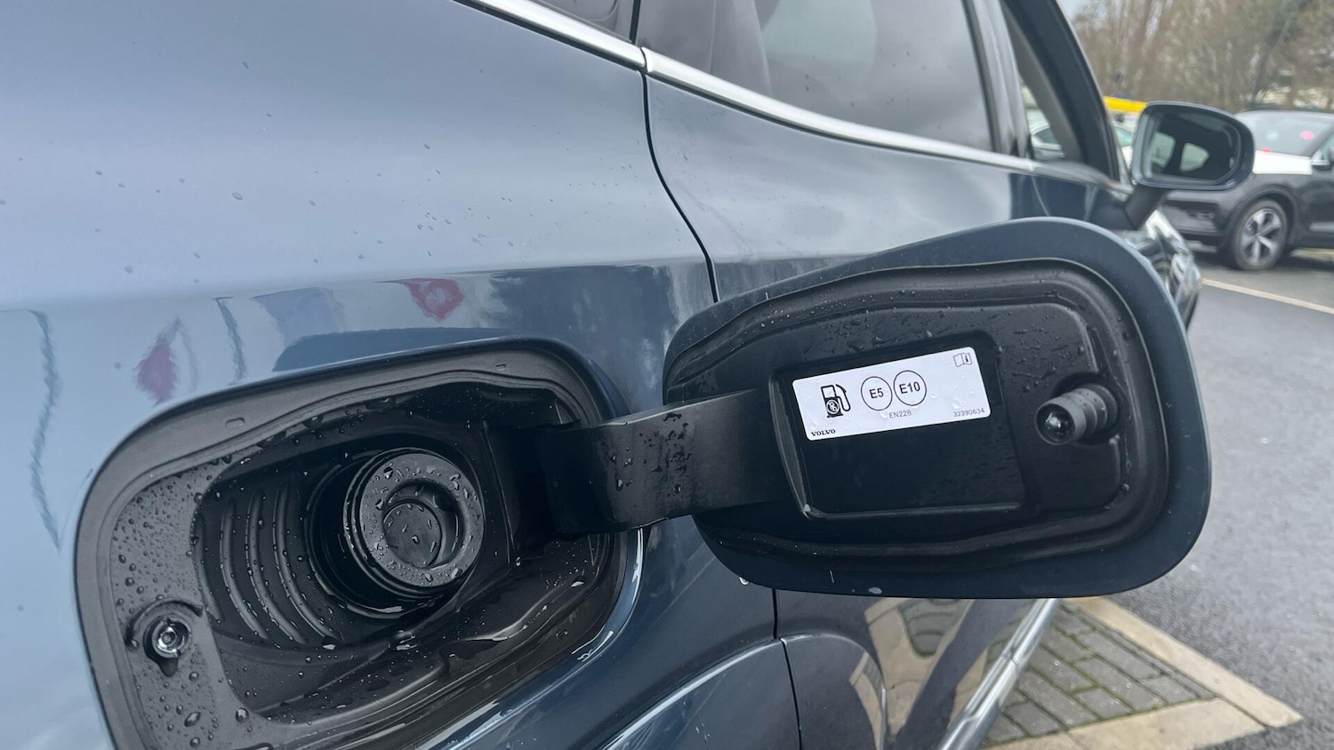 Used Volvo XC60 2025 for sale - 77238178: Photo 16