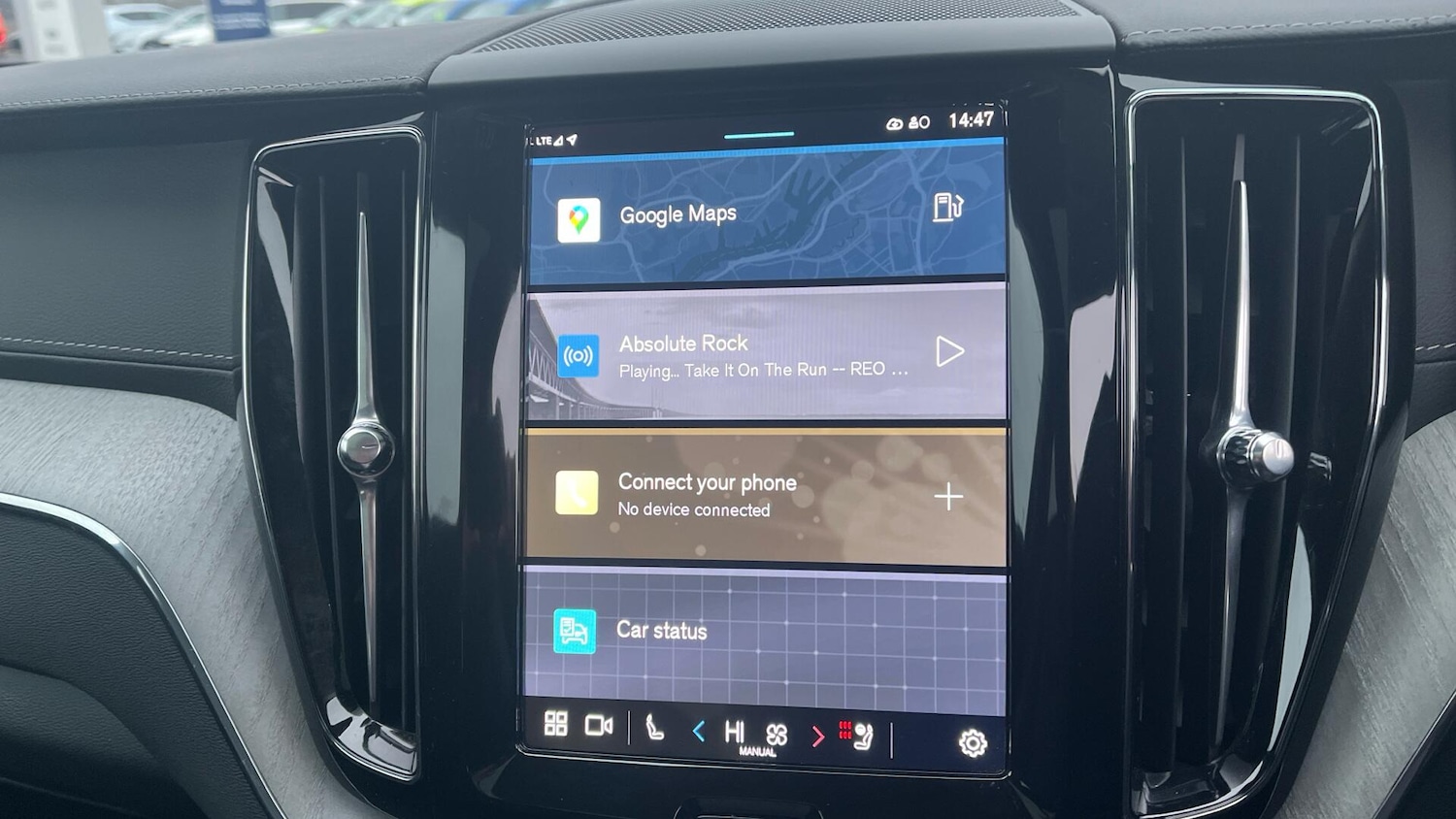 Used Volvo XC60 2025 for sale - 77238178: Photo 17