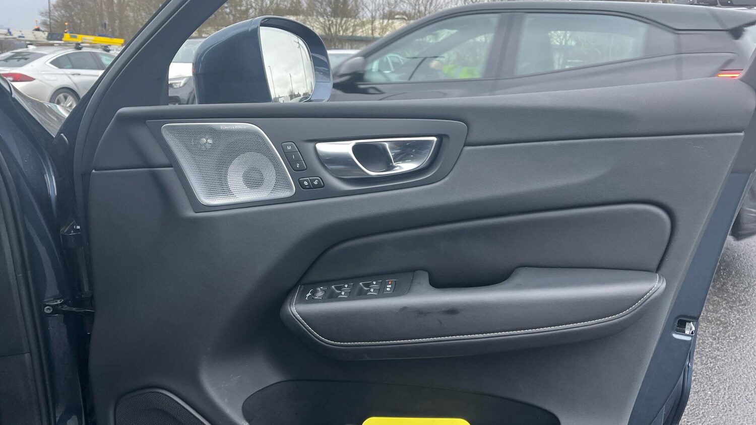 Used Volvo XC60 2025 for sale - 77238178: Photo 29