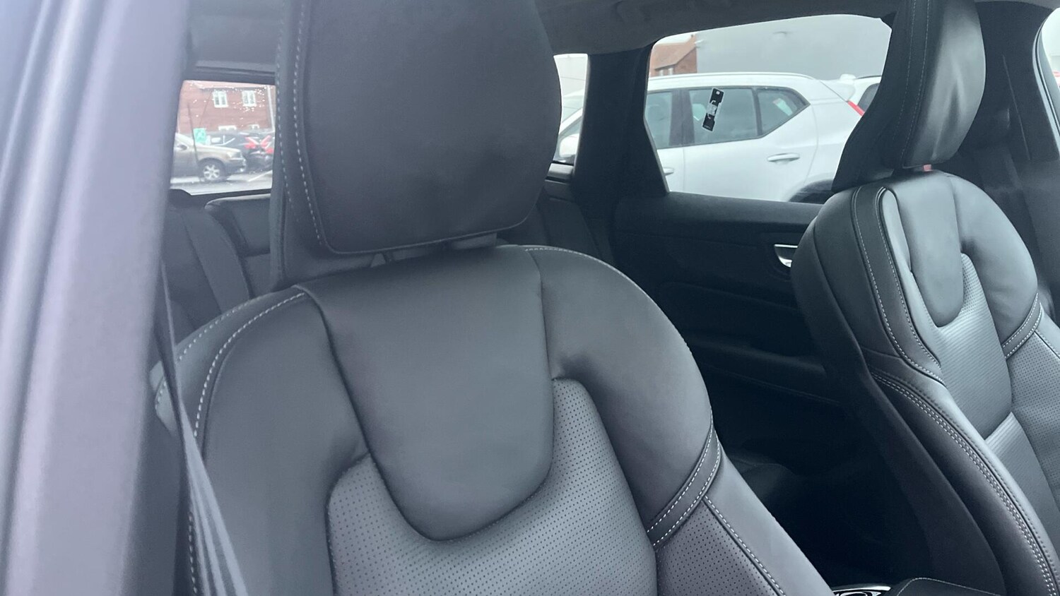 Used Volvo XC60 2025 for sale - 77238178: Photo 52