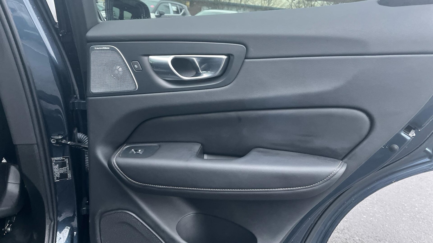 Used Volvo XC60 2025 for sale - 77238178: Photo 54