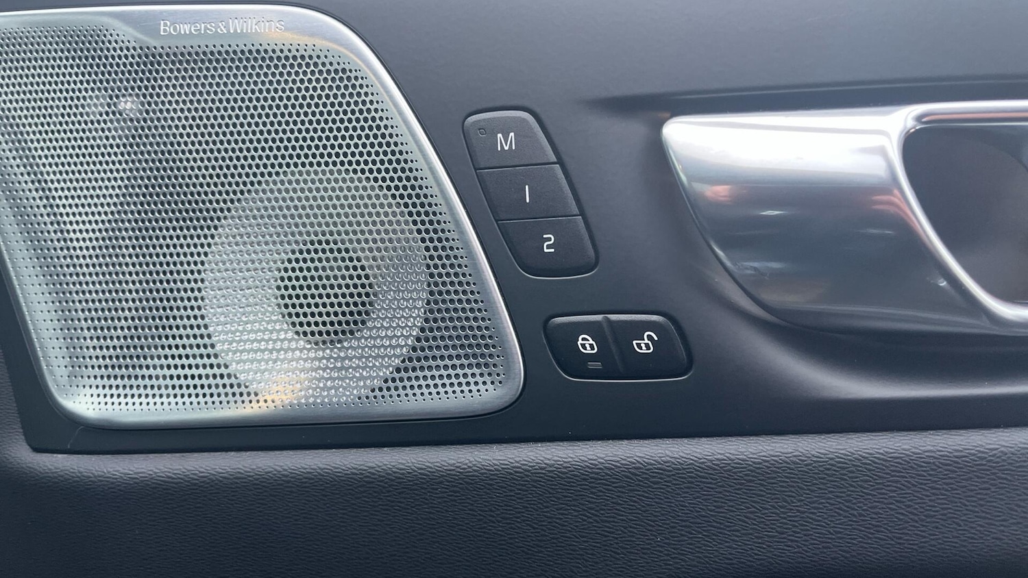 Used Volvo XC60 2025 for sale - 77238178: Photo 56