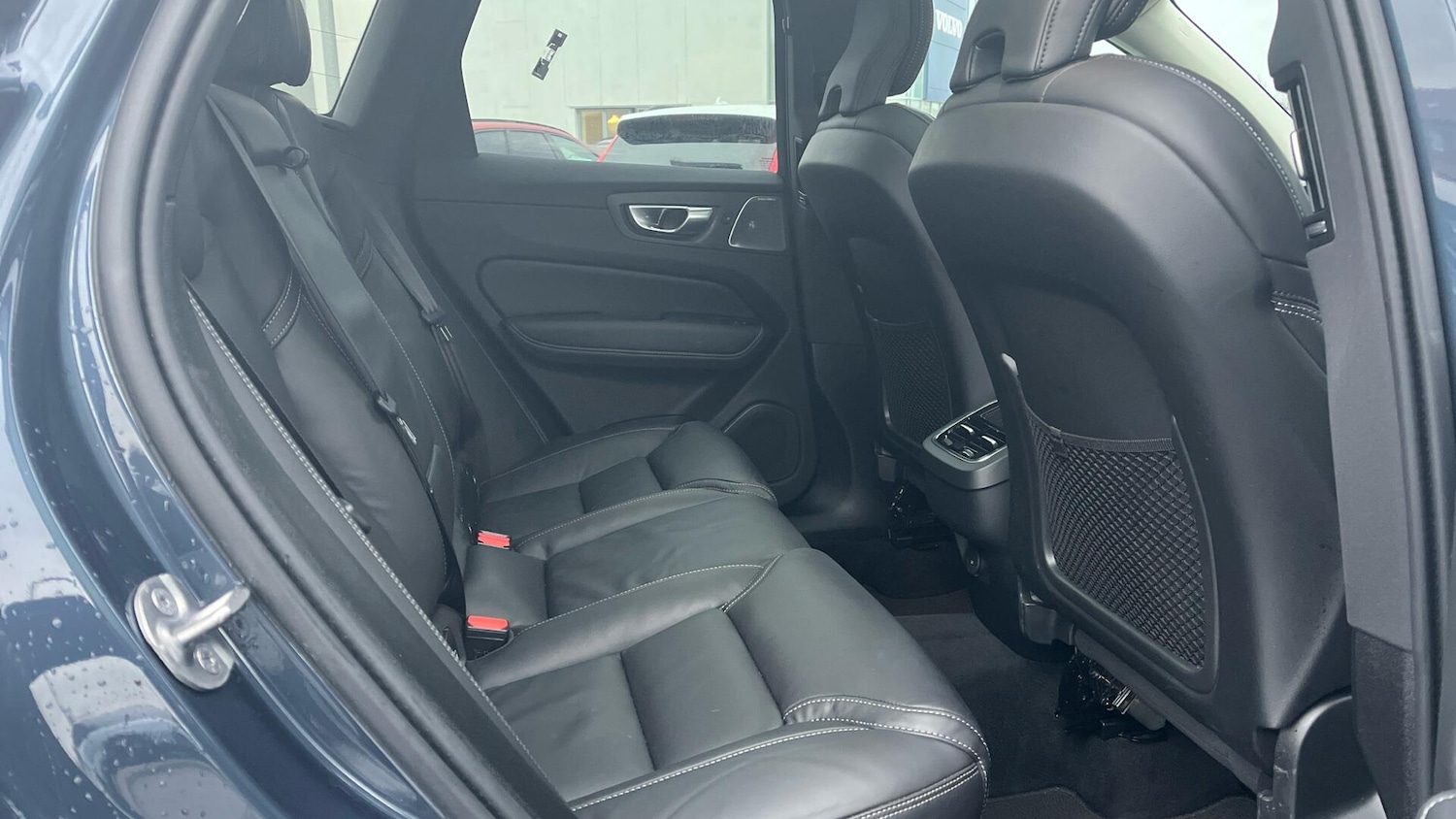 Used Volvo XC60 2025 for sale - 77238178: Photo 6