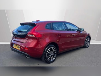Used Volvo V40 2017 for sale - 78504591: Photo