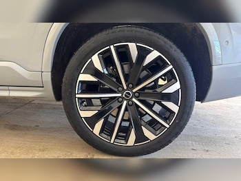 Used Volvo XC90 2025 for sale - 78047434: Photo