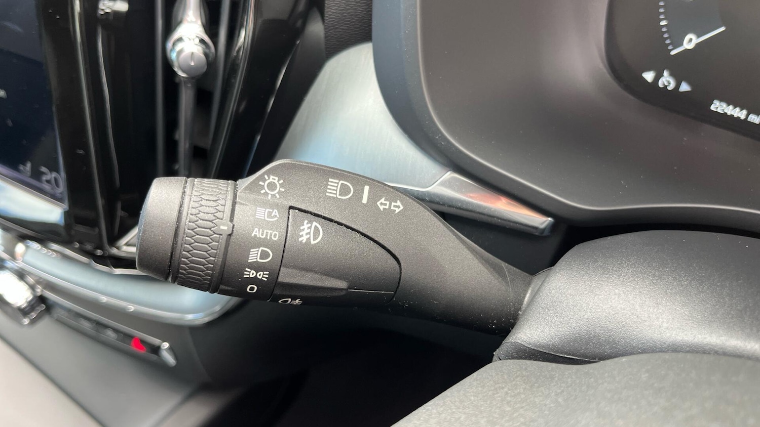 Used Volvo XC60 2018 for sale - 76072959: Photo 19