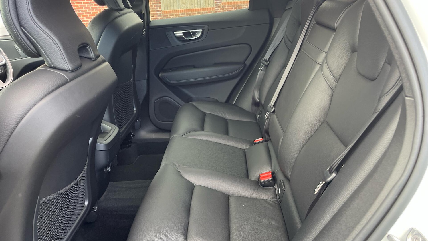 Used Volvo XC60 2018 for sale - 76072959: Photo 31