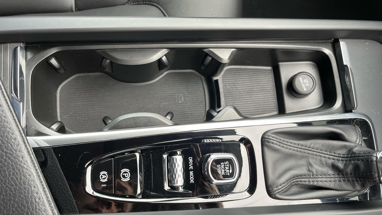 Used Volvo XC60 2018 for sale - 76072959: Photo 35
