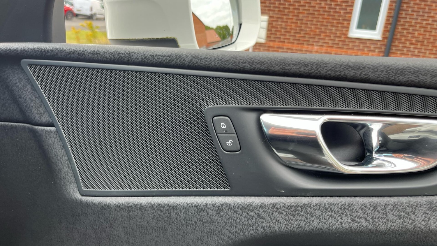 Used Volvo XC60 2018 for sale - 76072959: Photo 38