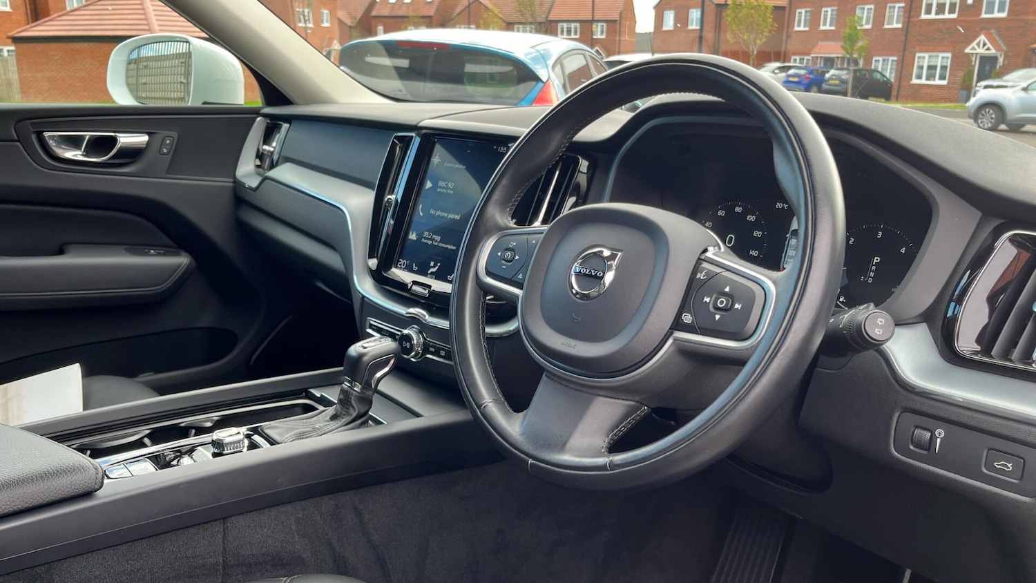 Used Volvo XC60 2018 for sale - 76072959: Photo 39