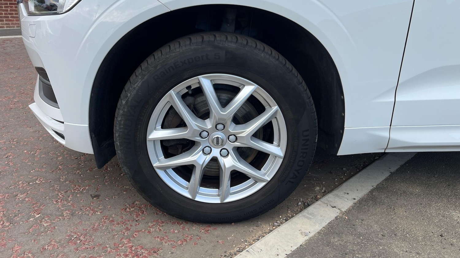 Used Volvo XC60 2018 for sale - 76072959: Photo 49