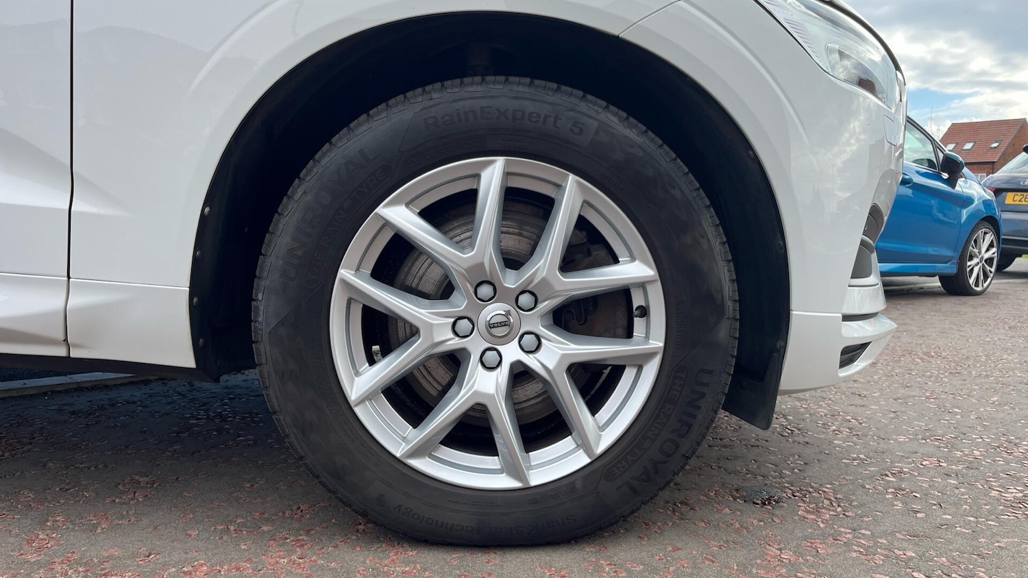Used Volvo XC60 2018 for sale - 76072959: Photo 9