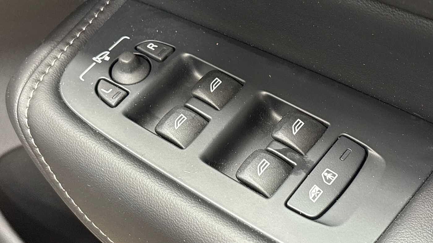 Used Volvo XC60 2024 for sale - 76499490: Photo 25