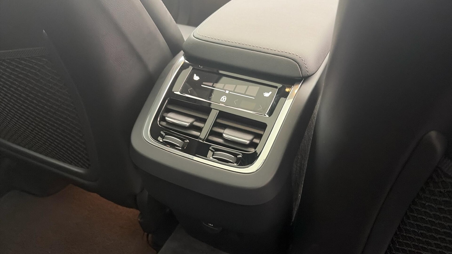 Used Volvo XC60 2024 for sale - 76499490: Photo 58