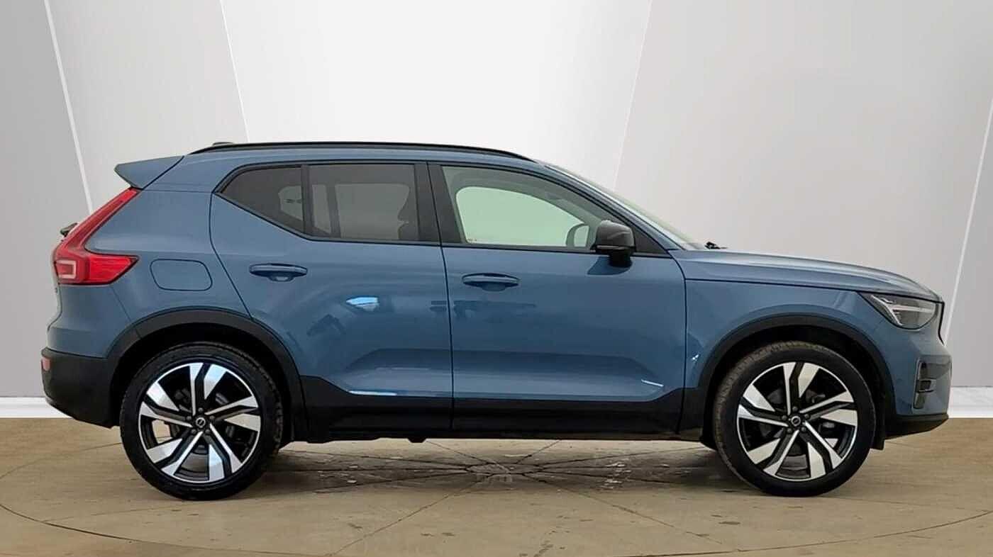 Used Volvo XC40 for sale - 78127535: Photo 2