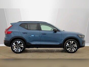 Used Volvo XC40 2025 for sale - 78127535: Photo