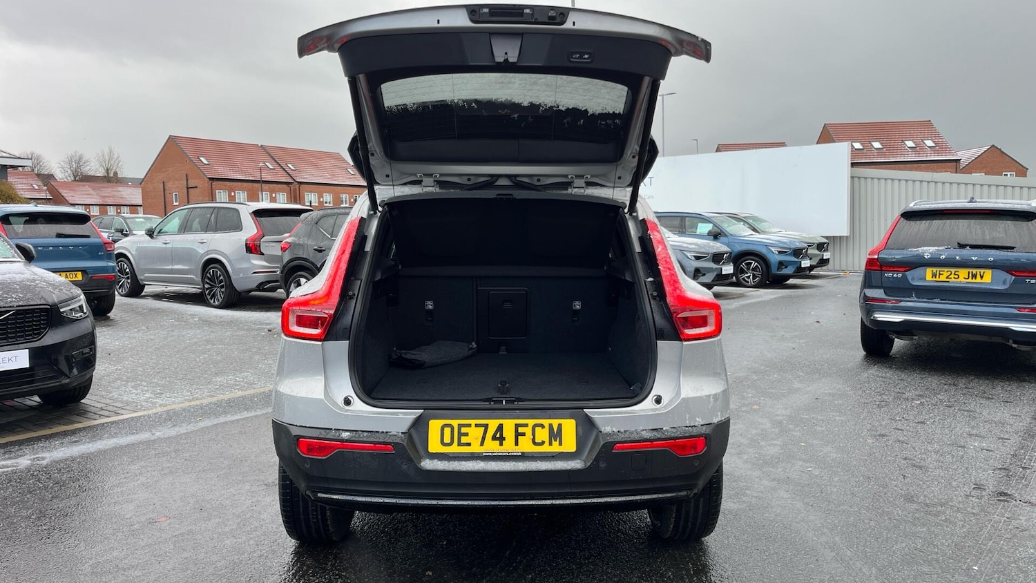 Used Volvo XC40 2024 for sale - 76992698: Photo 13