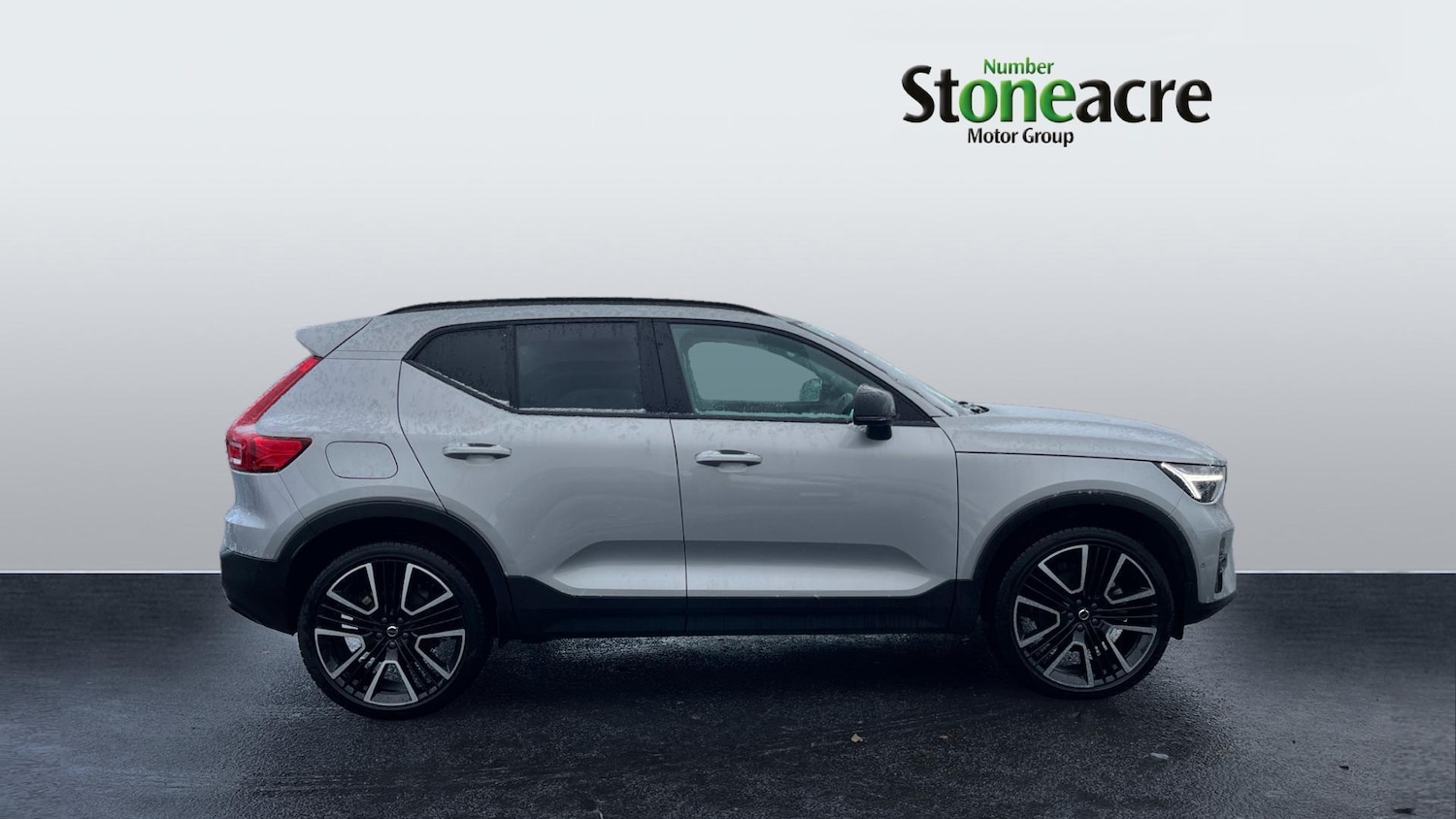 Used Volvo XC40 2024 for sale - 76992698: Photo 3