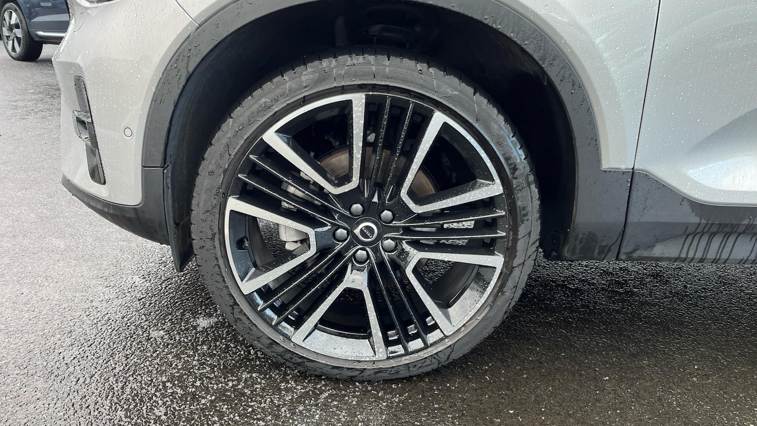 Used Volvo XC40 2024 for sale - 76992698: Photo 41