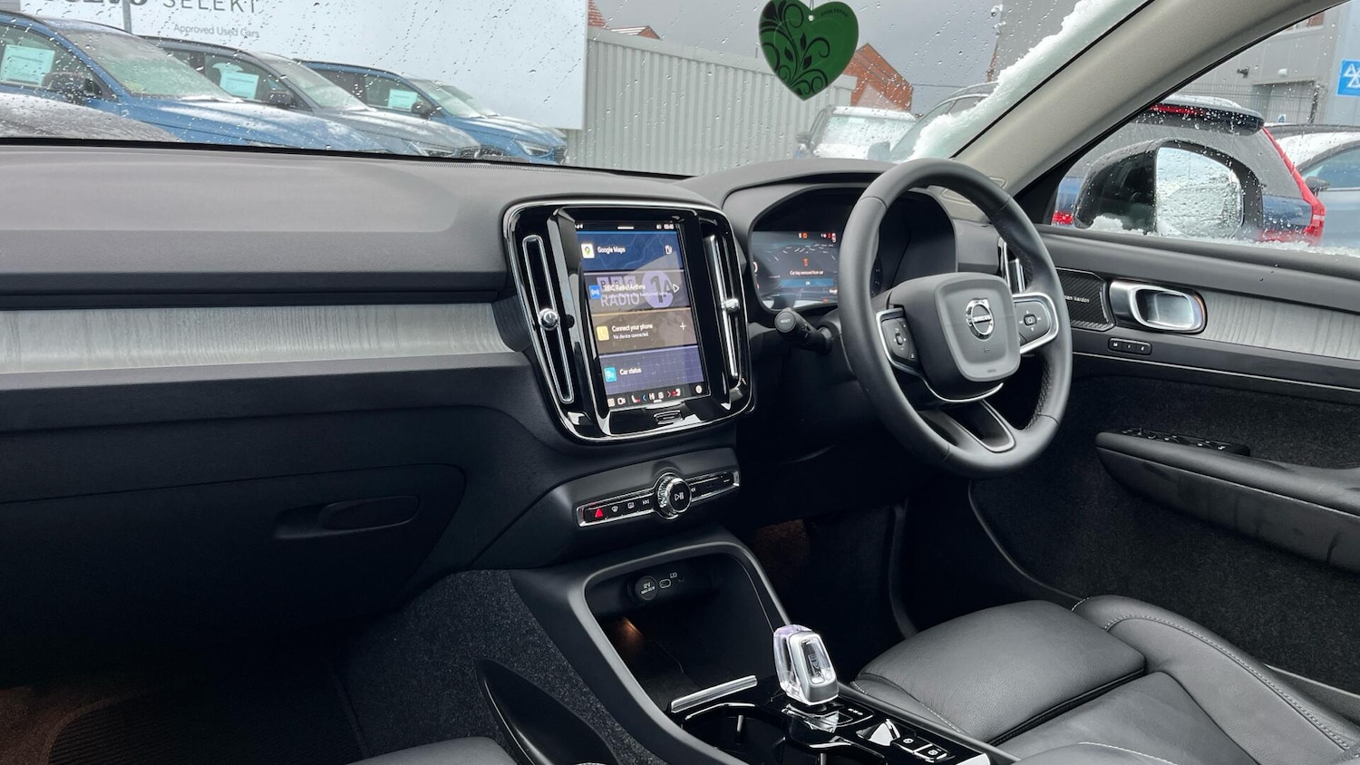 Used Volvo XC40 2024 for sale - 76992698: Photo 49