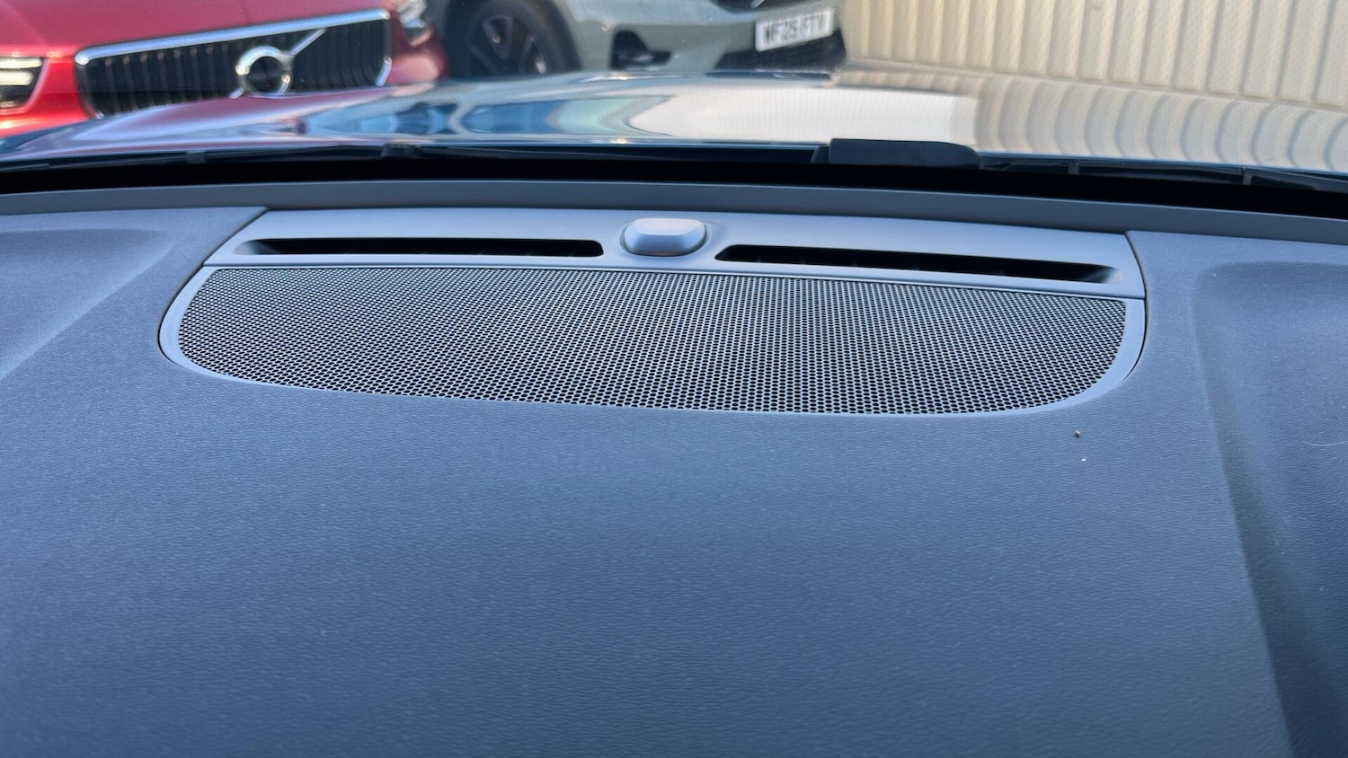 Used Volvo XC40 2023 for sale - 76898586: Photo 23