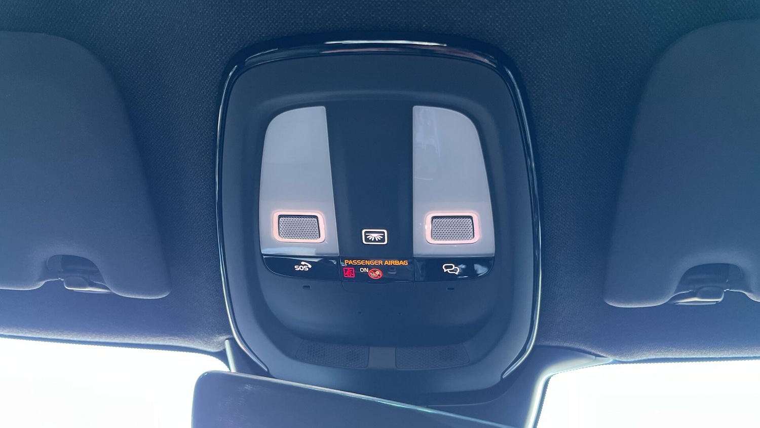 Used Volvo XC40 2023 for sale - 76898586: Photo 26