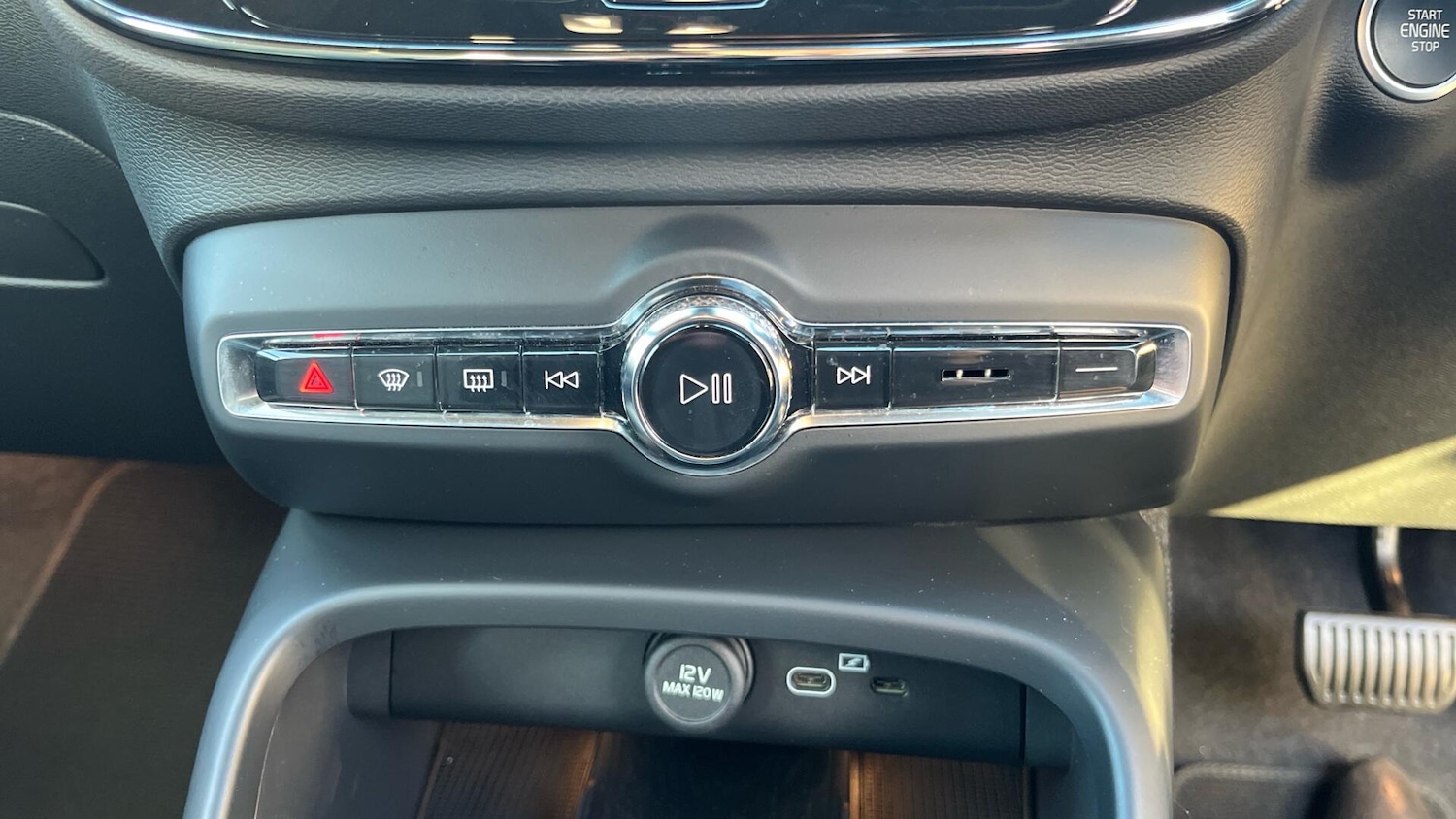 Used Volvo XC40 2023 for sale - 76898586: Photo 48