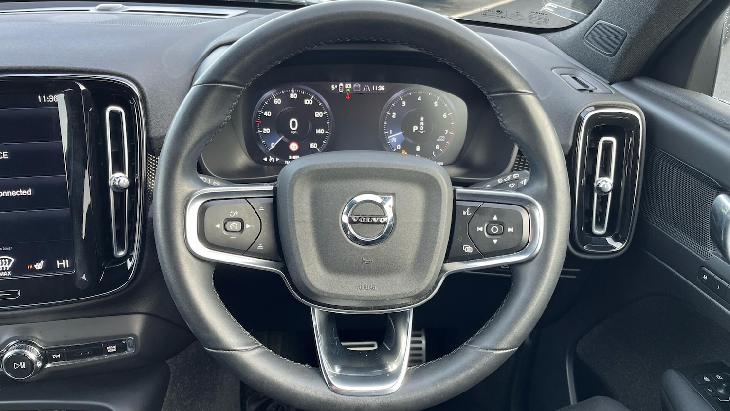 Used Volvo XC40 for sale - 76728995: Photo 10