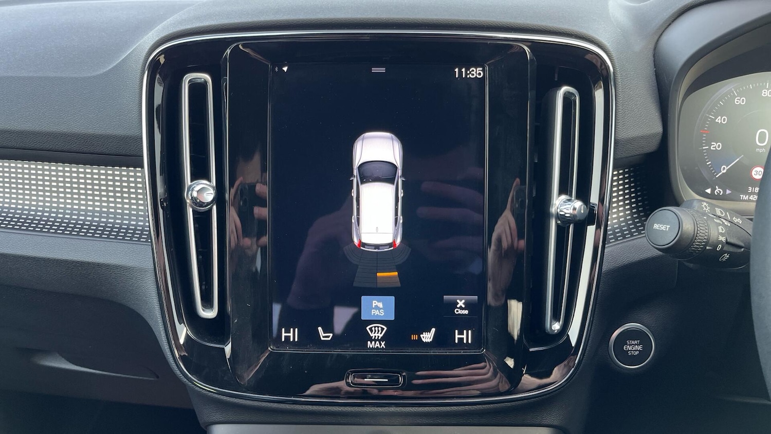 Used Volvo XC40 for sale - 76728995: Photo 17