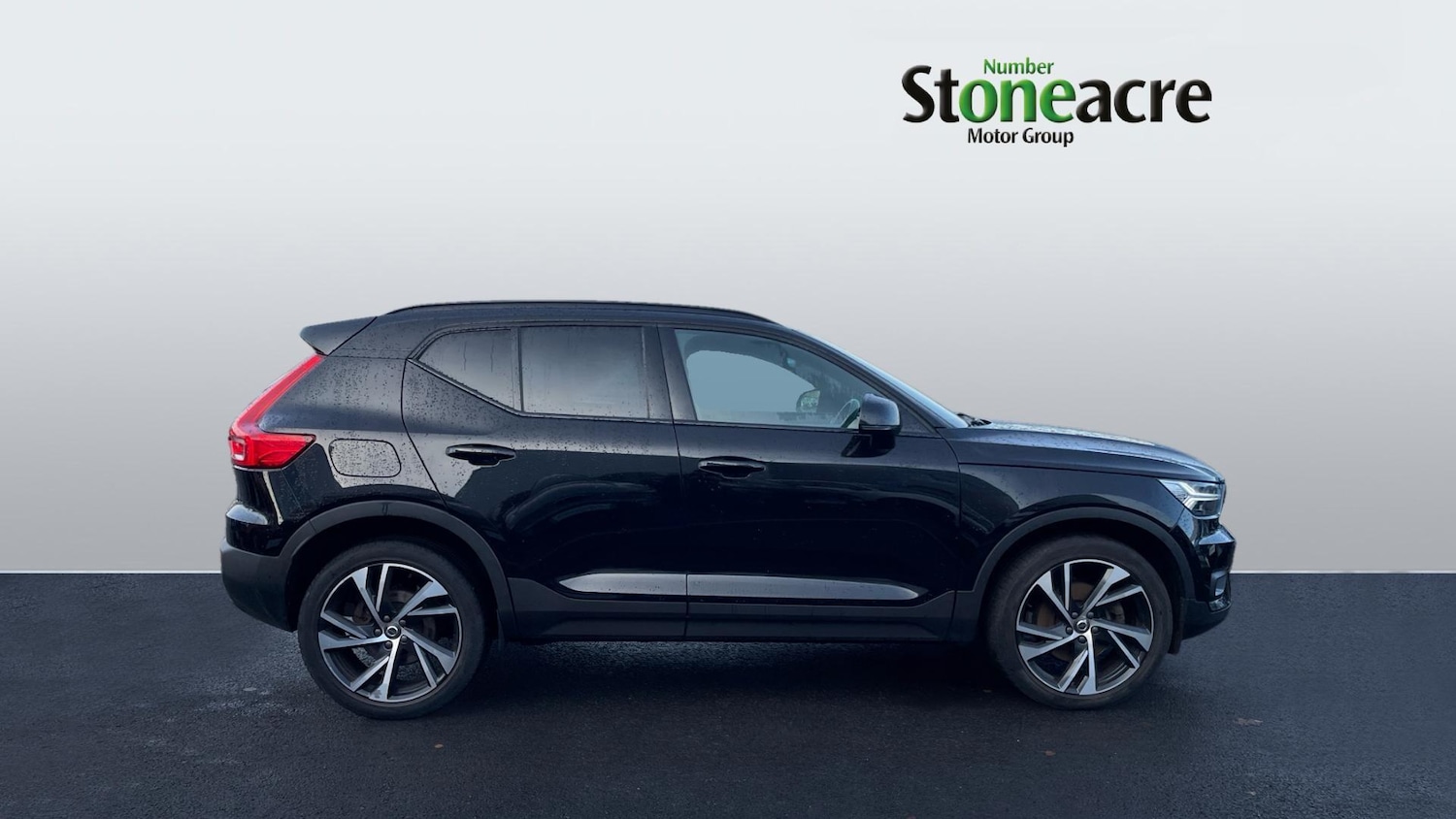 Used Volvo XC40 for sale - 76728995: Photo 3