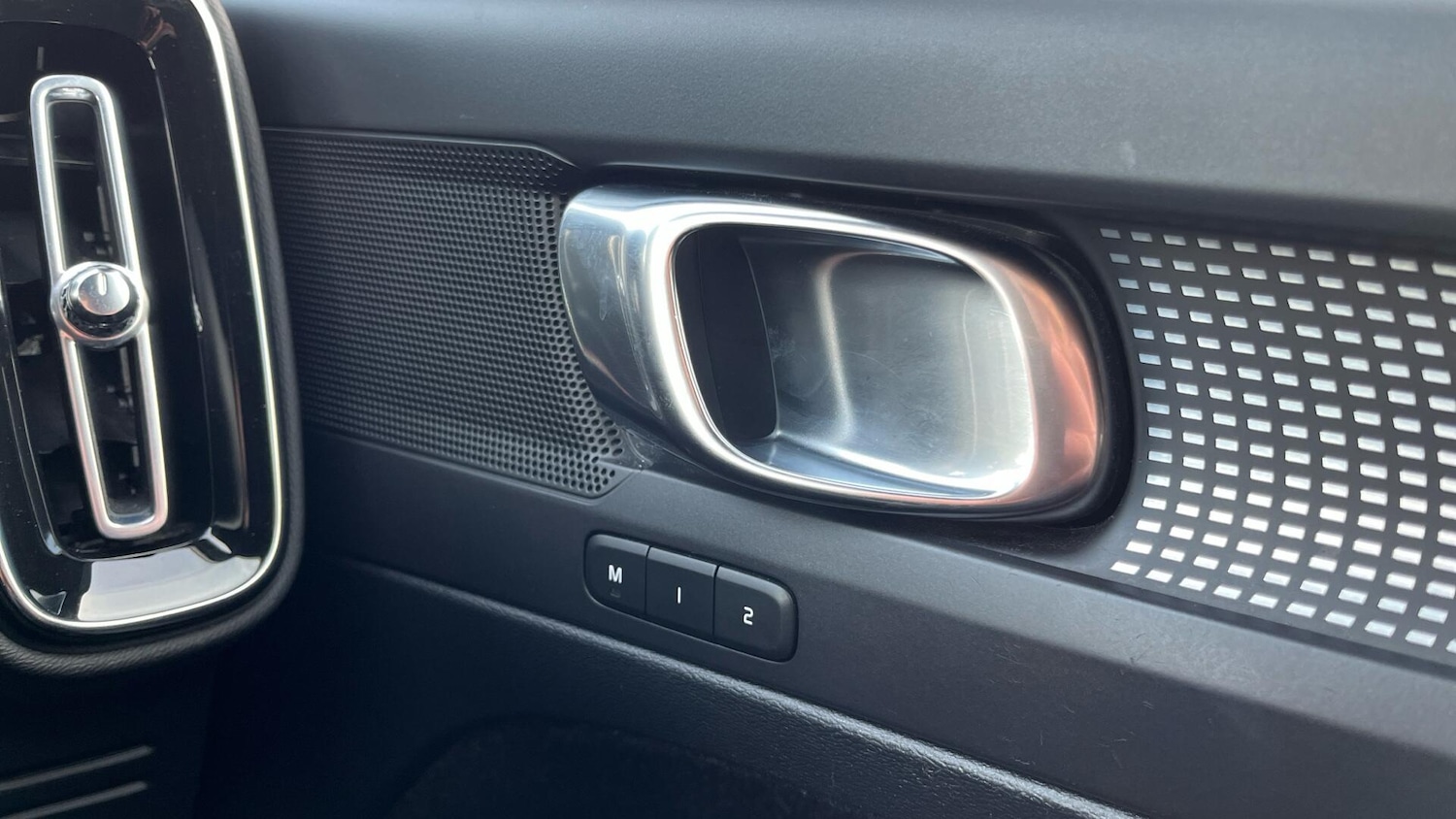 Used Volvo XC40 for sale - 76728995: Photo 36