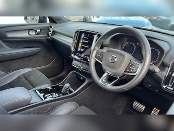 Used Volvo XC40 2021 for sale - 76728995: Photo