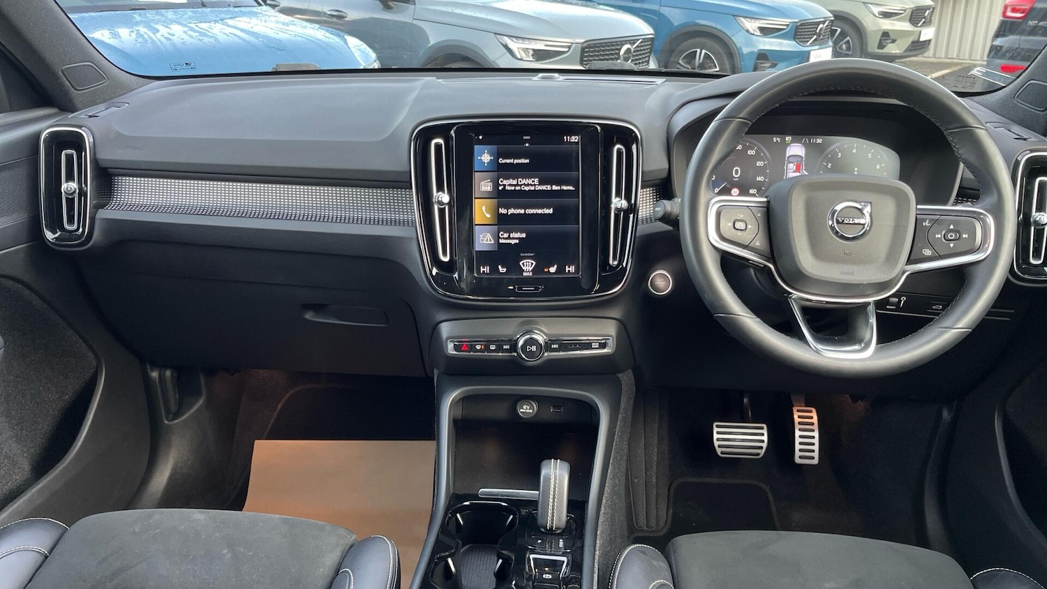 Used Volvo XC40 for sale - 76728995: Photo 5