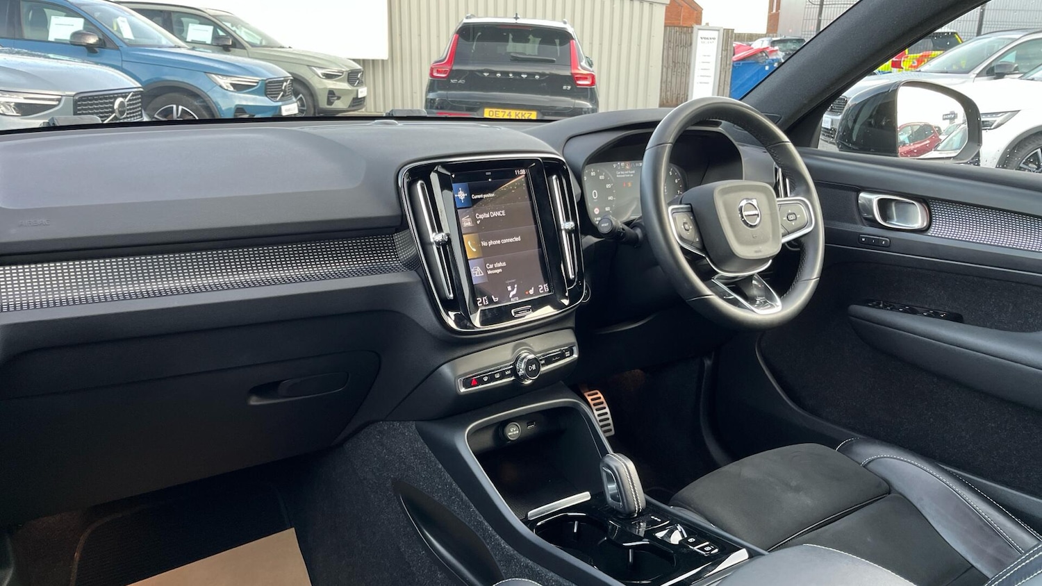 Used Volvo XC40 for sale - 76728995: Photo 50