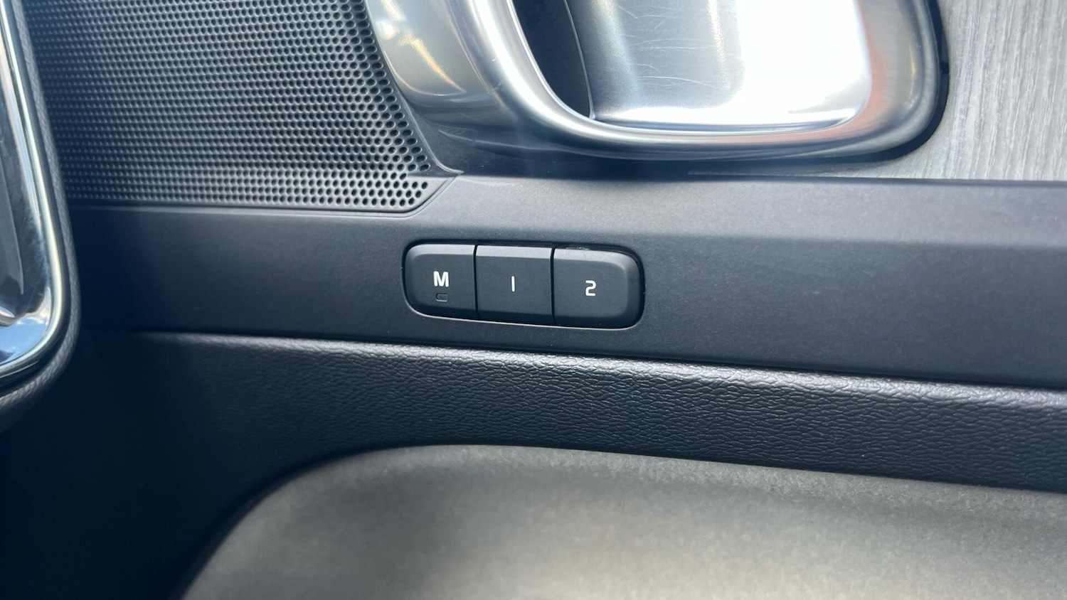 Used Volvo XC40 2021 for sale - 76041683: Photo 32