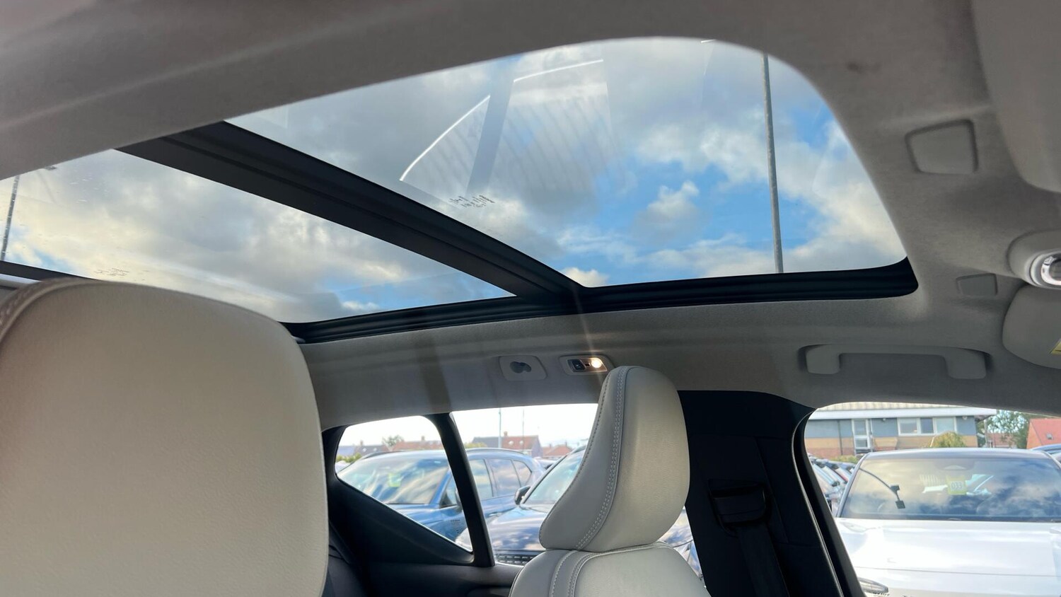 Used Volvo XC40 2021 for sale - 76041683: Photo 42