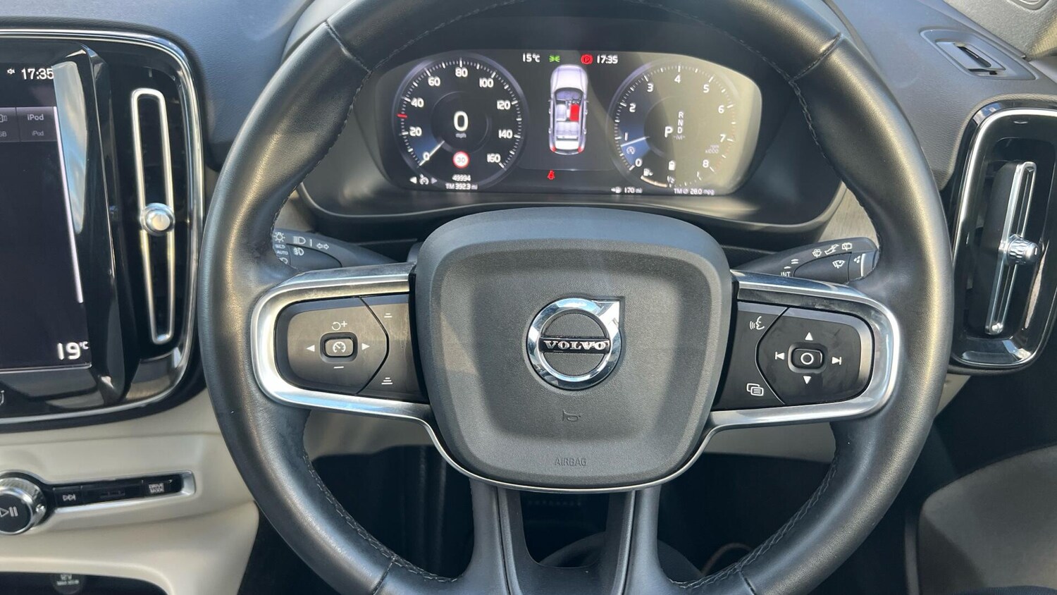 Used Volvo XC40 2021 for sale - 76041683: Photo 45