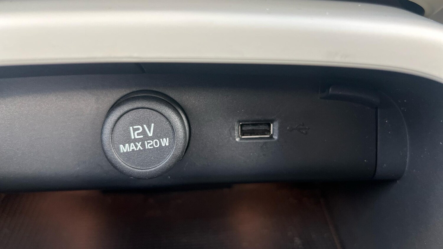 Used Volvo XC40 2021 for sale - 76041683: Photo 59