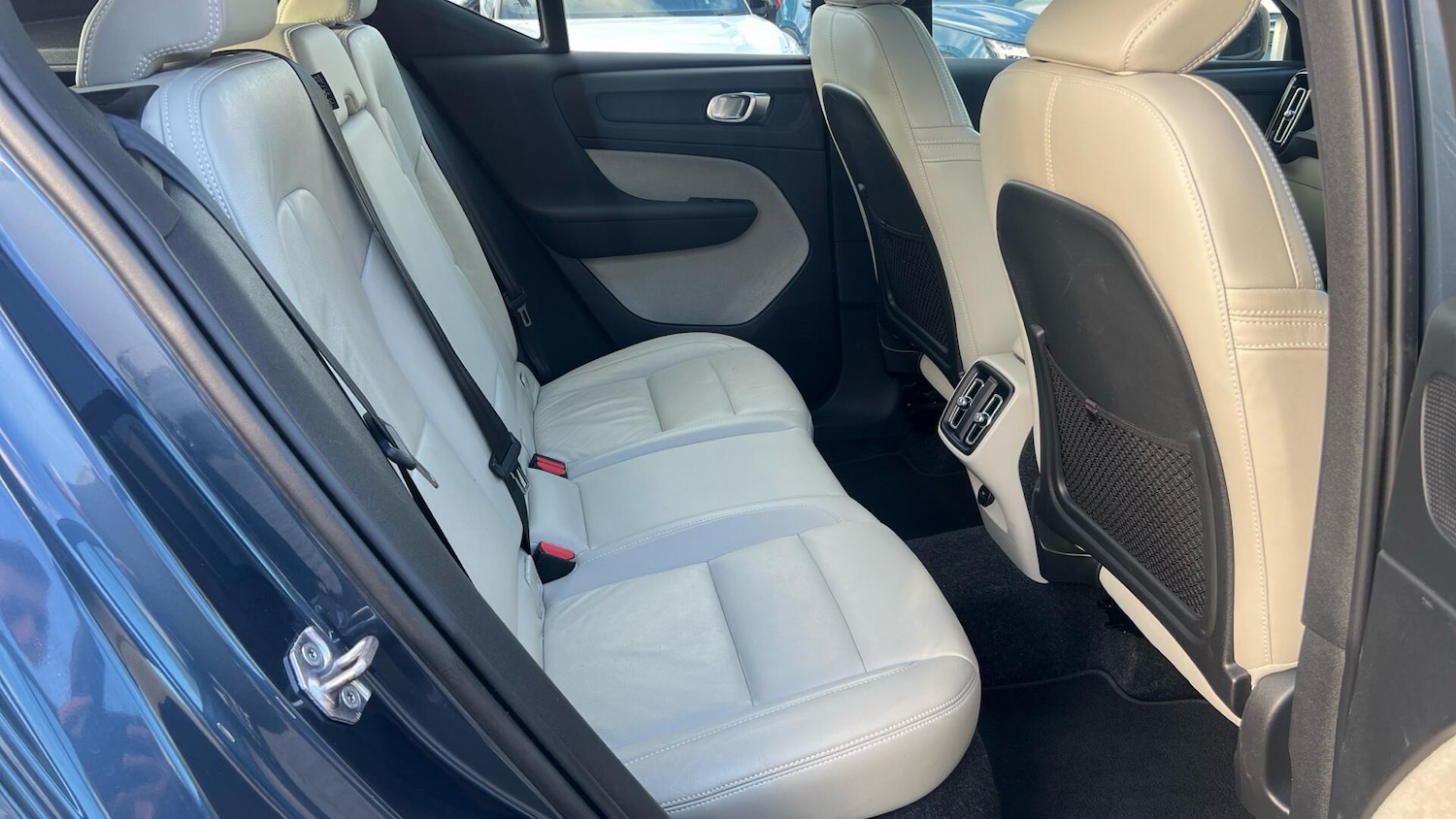 Used Volvo XC40 2021 for sale - 76041683: Photo 6