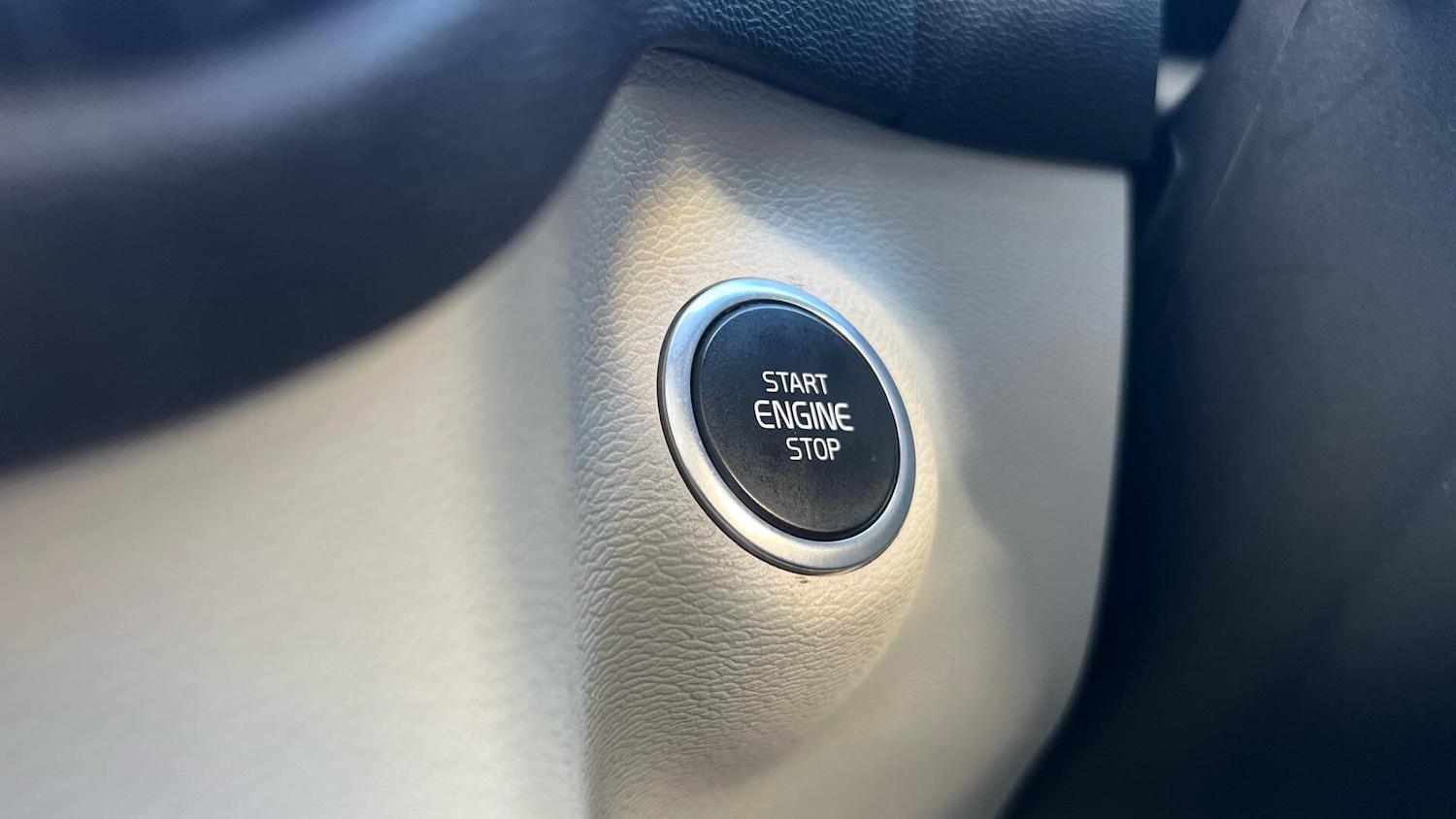 Used Volvo XC40 2021 for sale - 76041683: Photo 60