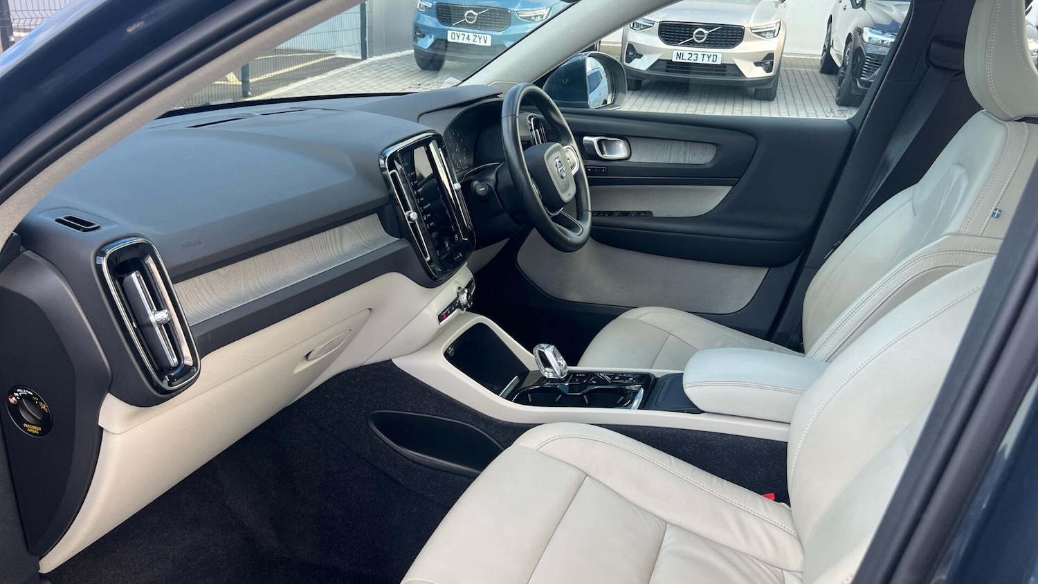Used Volvo XC40 2021 for sale - 76041683: Photo 69