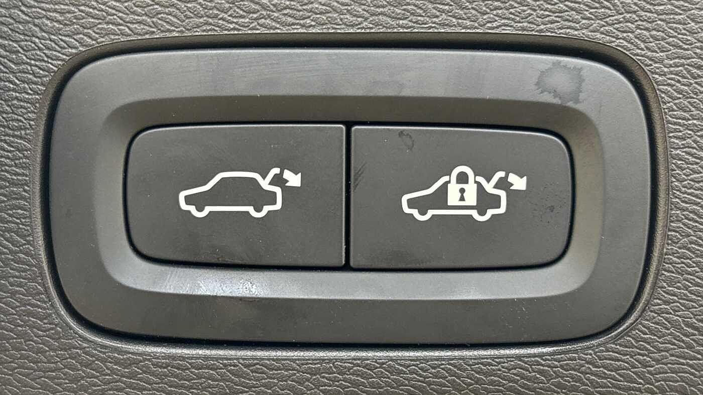 Used Volvo XC60 2025 for sale - 76499720: Photo 19