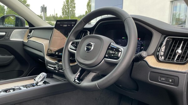 Used Volvo XC60 2025 for sale - 75291394: Photo 42