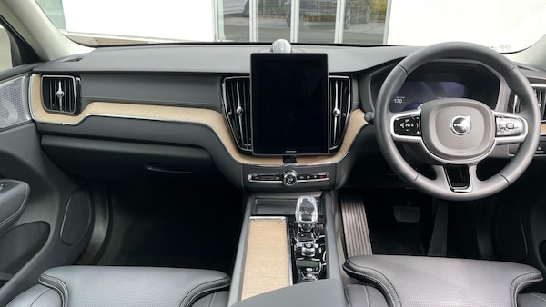 Used Volvo XC60 2025 for sale - 75291394: Photo 5