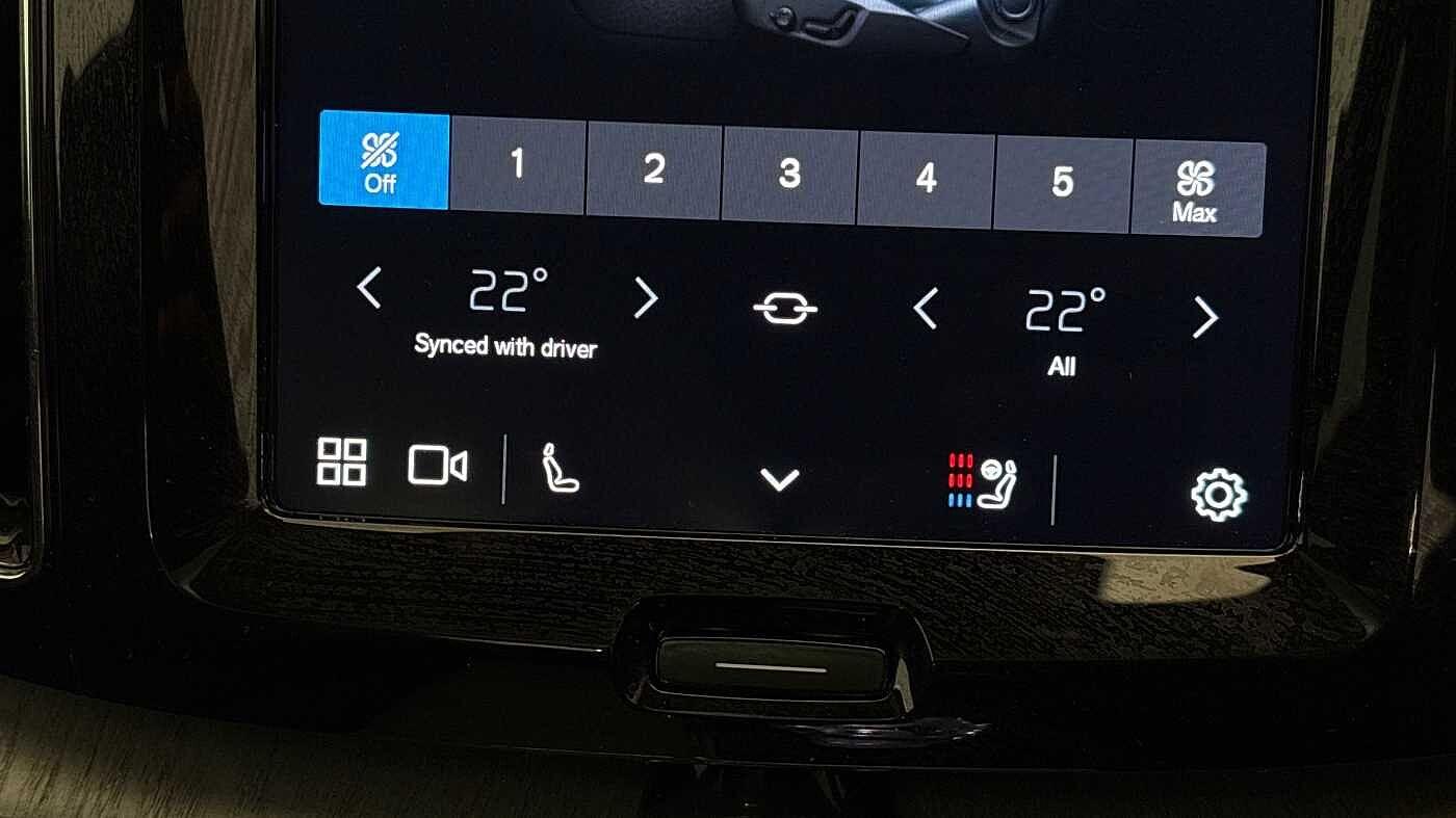 Used Volvo XC60 2025 for sale - 76499491: Photo 40