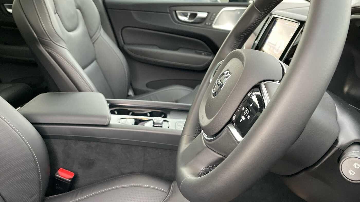 Used Volvo XC60 2024 for sale - 77230225: Photo 11