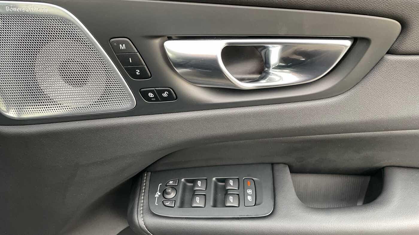 Used Volvo XC60 2024 for sale - 77230225: Photo 17