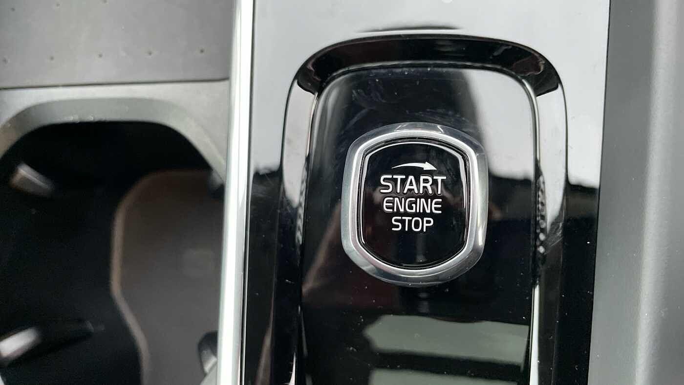 Used Volvo XC60 2024 for sale - 77230225: Photo 25