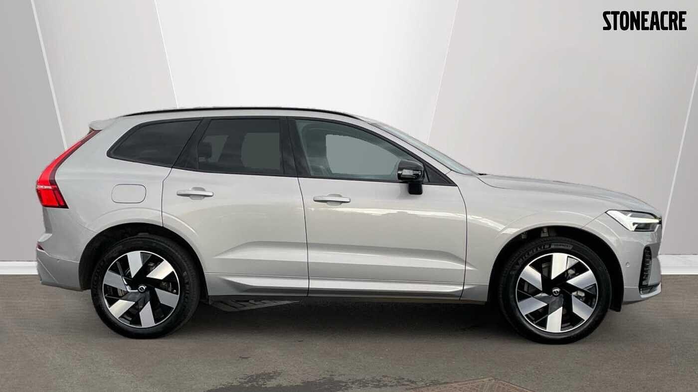 Used Volvo XC60 2024 for sale - 77230225: Photo 3