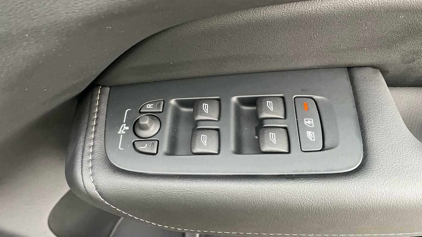 Used Volvo XC60 2024 for sale - 77230225: Photo 30